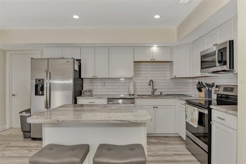 Villa ou maison à vendre à Port Charlotte, Floride: 2 chambres, 116.59 m2 № 1529099 - photo 21