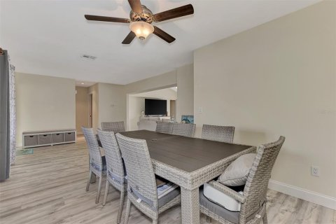 Villa ou maison à vendre à Port Charlotte, Floride: 2 chambres, 116.59 m2 № 1529099 - photo 12