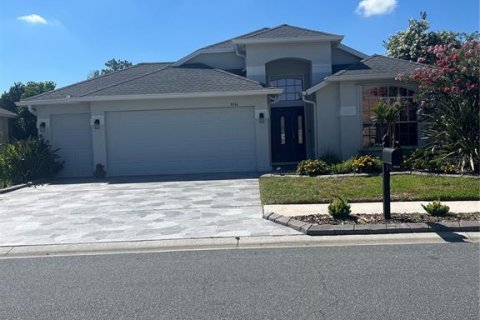 House in Land O' Lakes, Florida 3 bedrooms, 181.72 sq.m. № 2148881