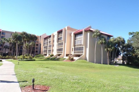Copropriété à louer à Port Charlotte, Floride: 2 chambres, 72.74 m2 № 2416368 - photo 17