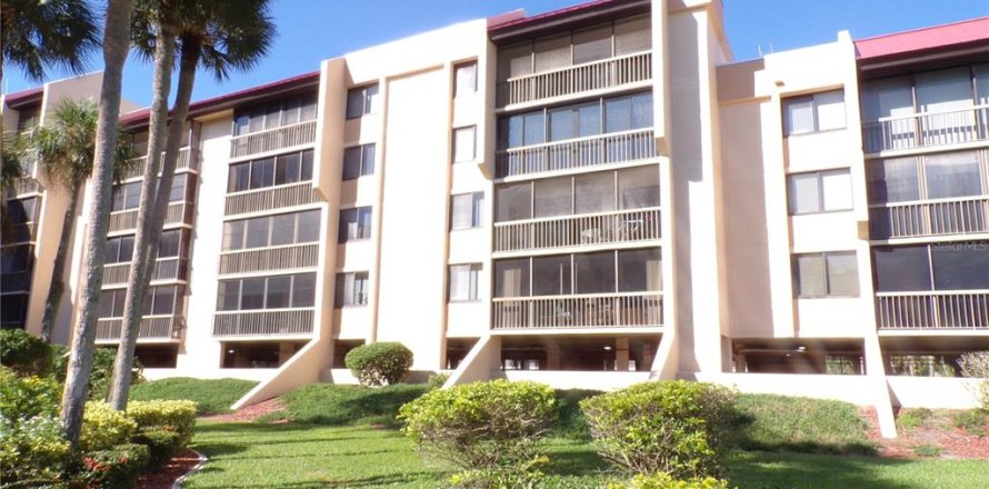Condo à Port Charlotte, Floride, 2 chambres  № 2416368