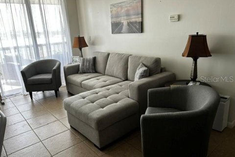 Copropriété à louer à Port Charlotte, Floride: 2 chambres, 72.74 m2 № 2416368 - photo 4