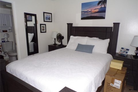 Copropriété à louer à Port Charlotte, Floride: 2 chambres, 72.74 m2 № 2416368 - photo 10