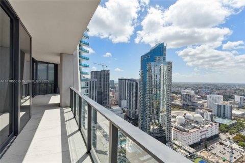 Copropriété à vendre à Miami, Floride: 4 chambres, 427.35 m2 № 1977193 - photo 15