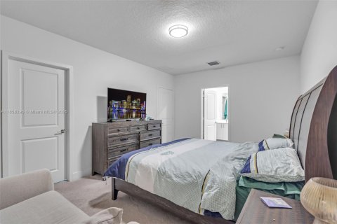 Adosado en alquiler en Doral, Florida, 3 dormitorios, 179.21 m2 № 1893332 - foto 18