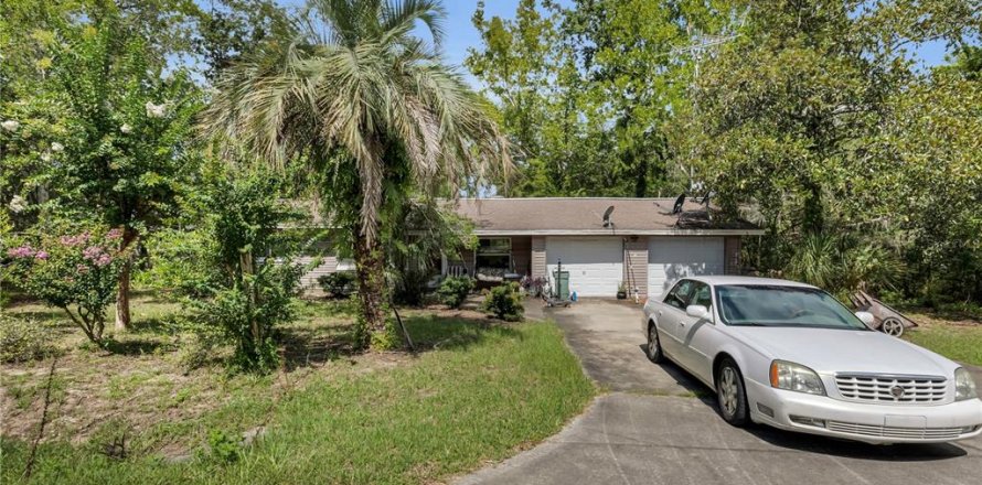 Villa ou maison à Dunnellon, Floride 3 chambres, 173.26 m2 № 1848532