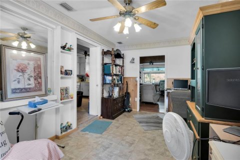 Купить виллу или дом в Даннеллон, Флорида 5 комнат, 173.26м2, № 1848532 - фото 17