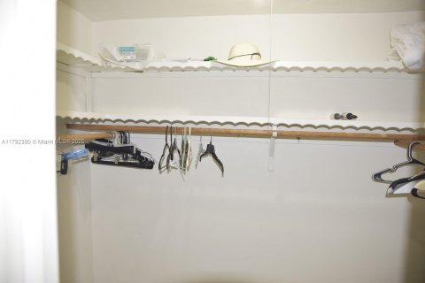 Casa en venta en Tamarac, Florida, 2 dormitorios, 146.88 m2 № 1711165 - foto 17
