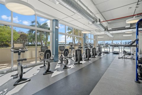 Купить коммерческую недвижимость в Майами-Бич, Флорида № 2376918 - фото 16