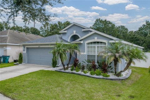 Villa ou maison à vendre à Wesley Chapel, Floride: 4 chambres, 188.96 m2 № 2317337 - photo 4