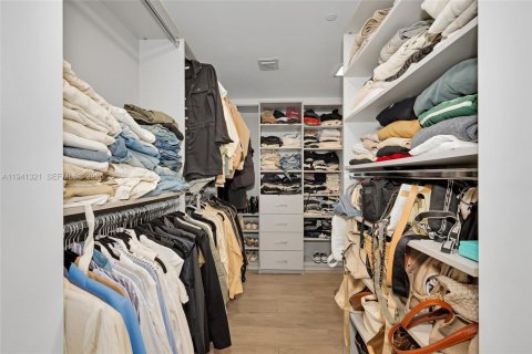 Condominio en venta en Miami, Florida, 2 dormitorios, 111.95 m2 № 2000756 - foto 16