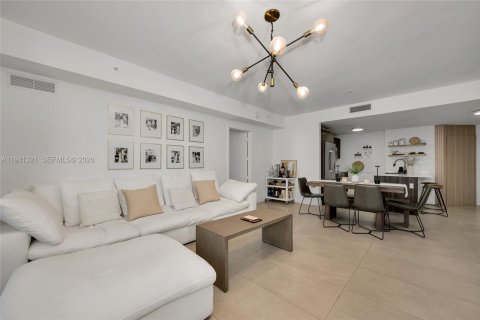Condominio en venta en Miami, Florida, 2 dormitorios, 111.95 m2 № 2000756 - foto 6