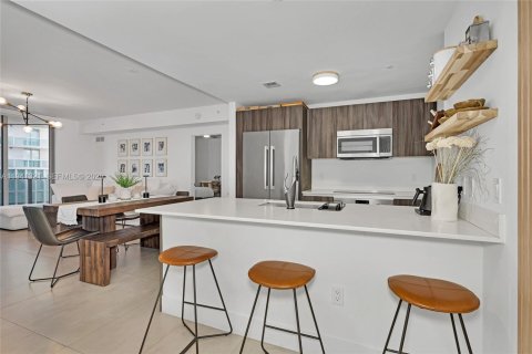 Condominio en venta en Miami, Florida, 2 dormitorios, 111.95 m2 № 2000756 - foto 7