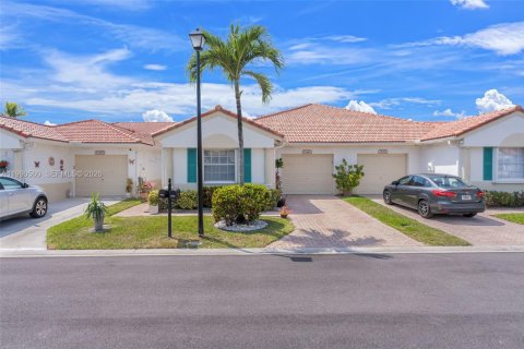 Casa en Delray Beach, Florida 3 dormitorios, 135.92 m2 № 2052086