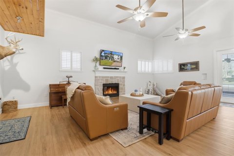 Casa en venta en Crystal River, Florida, 4 dormitorios, 291.06 m2 № 2143725 - foto 7