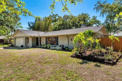 House in Lakeland, Florida 4 bedrooms, 310.48 sq.m. № 2099009 - photo 2