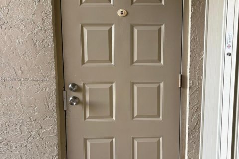 Condominio en venta en Greenacres, Florida, 3 dormitorios, 116.5 m2 № 2029176 - foto 2