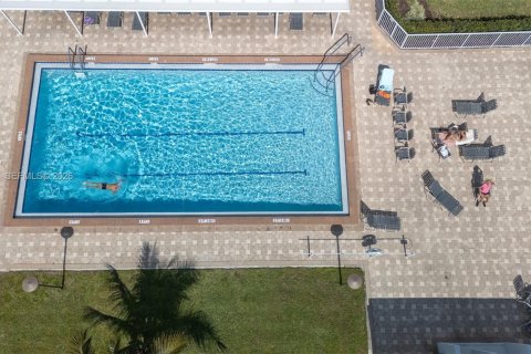 Copropriété à vendre à Deerfield Beach, Floride: 1 chambre, 65.03 m2 № 2026612 - photo 24