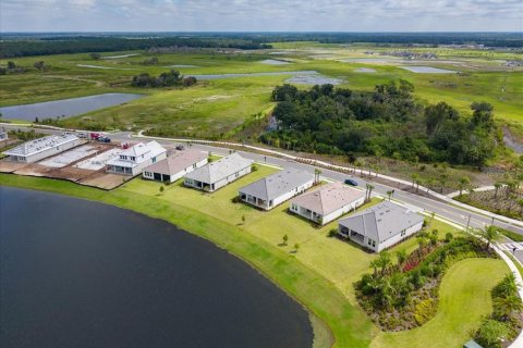 Villa ou maison à vendre à Palmetto, Floride: 2 chambres, 171.22 m2 № 2407080 - photo 3
