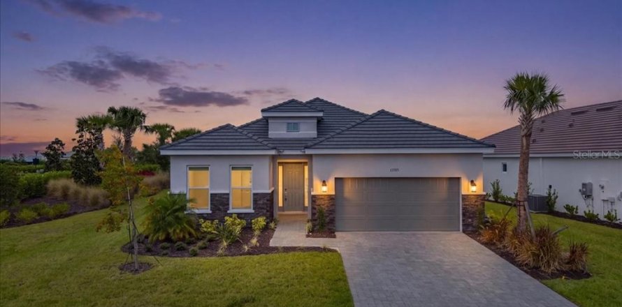 Villa ou maison à Palmetto, Floride 2 chambres, 171.22 m2 № 2407080