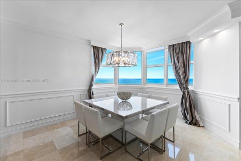 Купить кондоминиум в Авентура, Флорида 4 спальни, 332.13м2, № 1892258 - фото 23