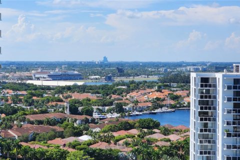 Condo in Aventura, Florida, 4 bedrooms  № 1892258 - photo 18