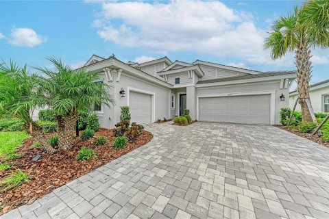 Casa en venta en Lakewood Ranch, Florida, 4 dormitorios, 342.72 m2 № 2100366 - foto 3