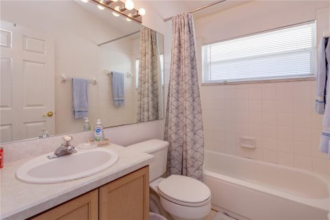 Villa ou maison à vendre à Kissimmee, Floride: 4 chambres, 161.65 m2 № 2299820 - photo 14