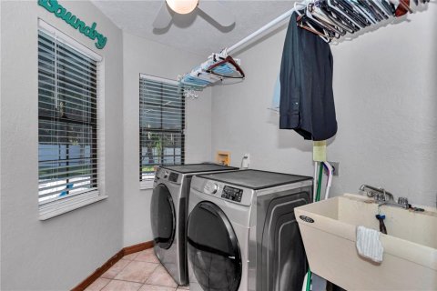 Villa ou maison à vendre à Ocala, Floride: 4 chambres, 365.48 m2 № 2358220 - photo 23
