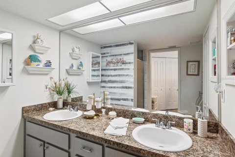 Condominio en venta en Holiday, Florida, 2 dormitorios, 143.26 m2 № 1767575 - foto 17