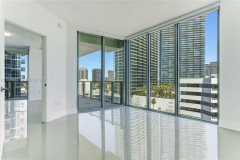 Appartement à louer à Miami, Floride: 2 chambres, 98.48 m2 № 2060988 - photo 12
