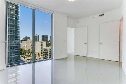 Appartement à louer à Miami, Floride: 2 chambres, 98.48 m2 № 2060988 - photo 10