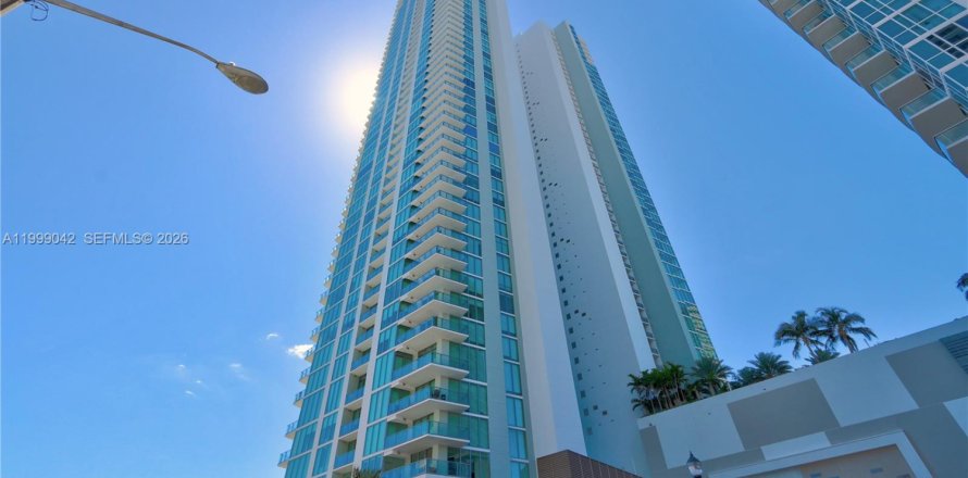 Appartement à Miami, Floride 2 chambres, 98.48 m2 № 2060988