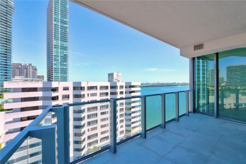 Appartement à louer à Miami, Floride: 2 chambres, 98.48 m2 № 2060988 - photo 18