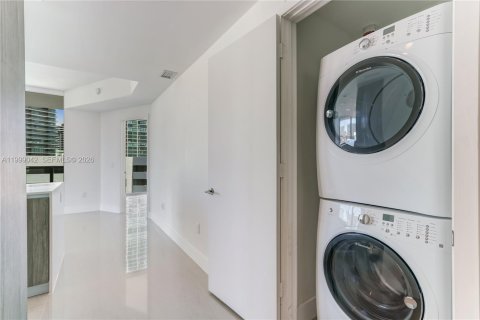 Appartement à louer à Miami, Floride: 2 chambres, 98.48 m2 № 2060988 - photo 16