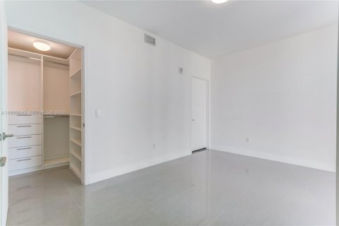 Appartement à louer à Miami, Floride: 2 chambres, 98.48 m2 № 2060988 - photo 9