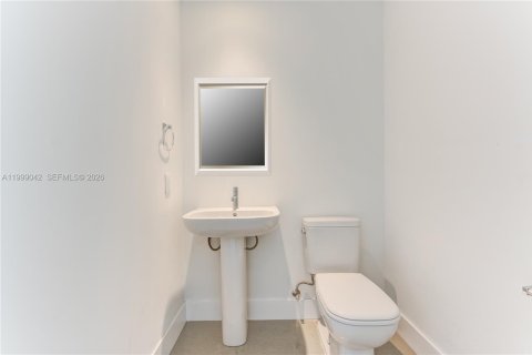 Appartement à louer à Miami, Floride: 2 chambres, 98.48 m2 № 2060988 - photo 17