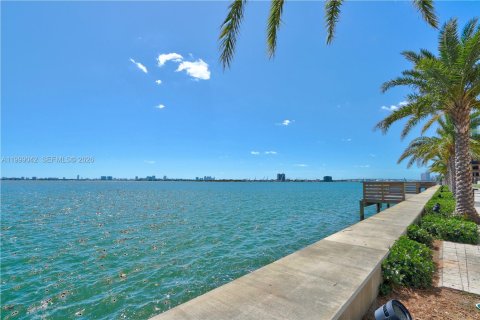 Appartement à louer à Miami, Floride: 2 chambres, 98.48 m2 № 2060988 - photo 20