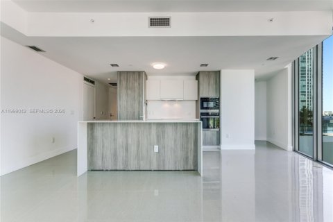 Appartement à louer à Miami, Floride: 2 chambres, 98.48 m2 № 2060988 - photo 5