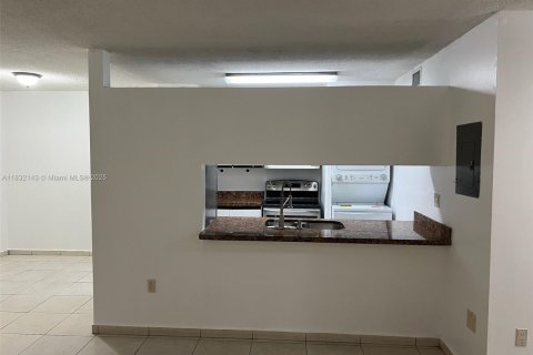 Copropriété à louer à Miami, Floride: 2 chambres, 92.9 m2 № 1809070 - photo 5