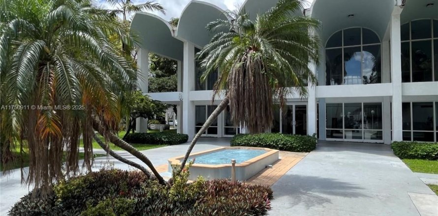 Condo in Miami, Florida, 2 bedrooms  № 1699377