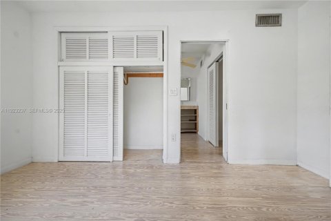 Copropriété à vendre à Coral Gables, Floride: 2 chambres, 133.87 m2 № 1976916 - photo 12