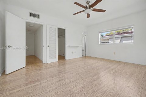 Copropriété à vendre à Coral Gables, Floride: 2 chambres, 133.87 m2 № 1976916 - photo 18