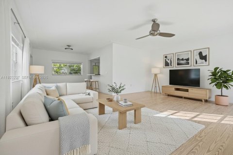 Copropriété à vendre à Coral Gables, Floride: 2 chambres, 133.87 m2 № 1976916 - photo 1