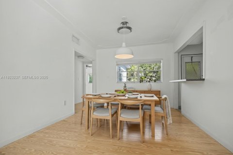 Copropriété à vendre à Coral Gables, Floride: 2 chambres, 133.87 m2 № 1976916 - photo 14