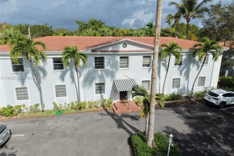 Copropriété à vendre à Coral Gables, Floride: 2 chambres, 133.87 m2 № 1976916 - photo 28