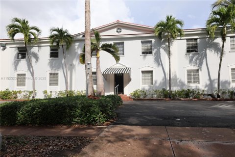 Copropriété à vendre à Coral Gables, Floride: 2 chambres, 133.87 m2 № 1976916 - photo 26