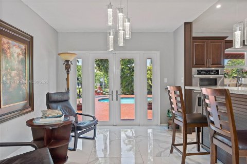 Casa en venta en Cutler Bay, Florida, 3 dormitorios, 169.64 m2 № 2074780 - foto 8