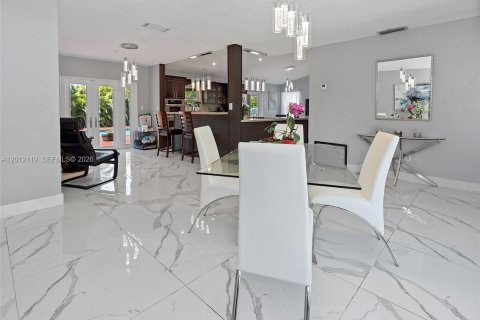 Casa en venta en Cutler Bay, Florida, 3 dormitorios, 169.64 m2 № 2074780 - foto 24