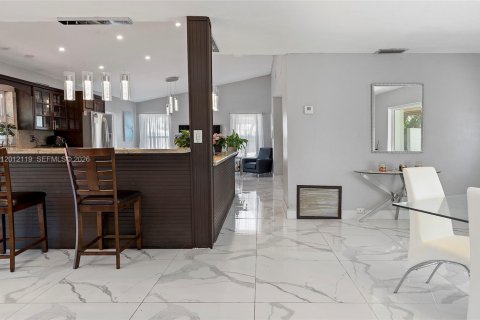 Casa en venta en Cutler Bay, Florida, 3 dormitorios, 169.64 m2 № 2074780 - foto 23